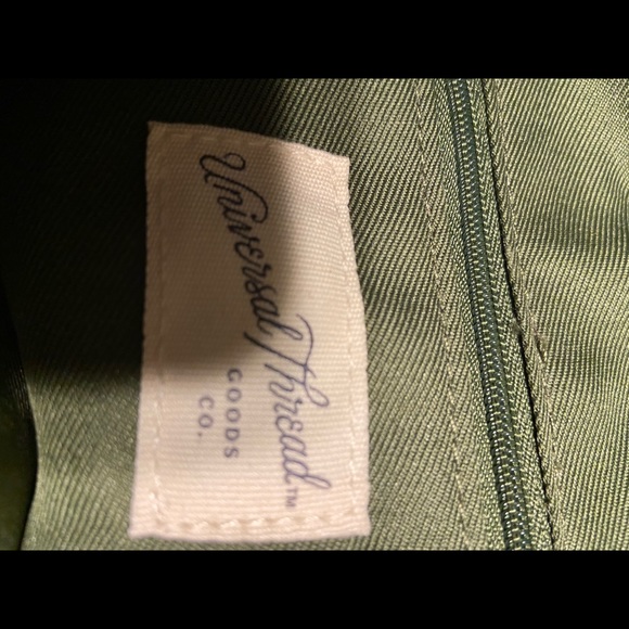 Backpack - Picture 3 of 4